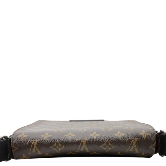 Louis Vuitton  District PM Monogram Canvas Messenger Bag Brown - Picture 6 of 16